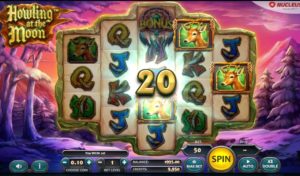 Howling at the Moon Online Slot Gameplay Win