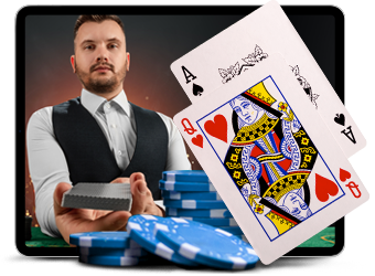 Resimde, ön planda kumarhane fişleri ve bir çift oyun kağıdı içeren bir deste kart tutan profesyonel bir blackjack dağıtıcısı gösterilmektedir.
